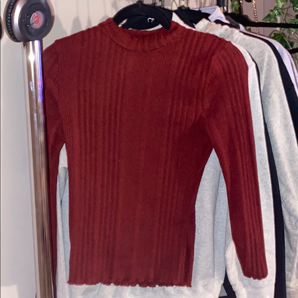 Red ribbed top